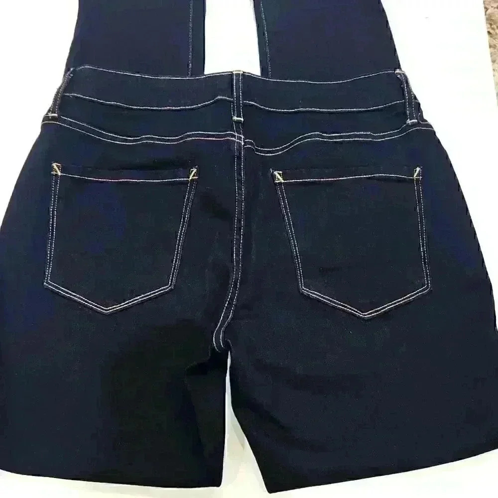 A.N.A. Stretchy Jeans - Picture 4 of 6